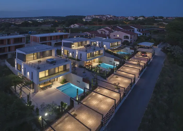 Luxusvilla In Pula Mit Privatem Pool, Tischtennis, Bbq, Wlan